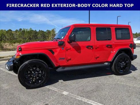 Certified 2025 Jeep Wrangler Unlimited Sahara image 7