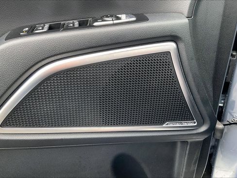 Used 2024 Kia Telluride SX Prestige w/ Towing Package image 34