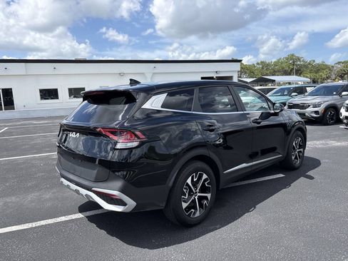 Certified 2025 Kia Sportage EX FWD image 8