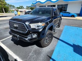 Used 2018 Toyota Tacoma TRD Off-Road AWD/4WD video 1