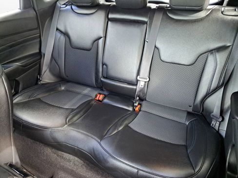 New 2026 Jeep Compass Latitude image 22