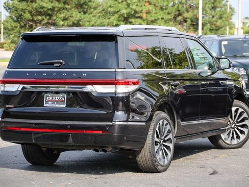 Certified 2022 Lincoln Navigator Reserve AWD/4WD image 3