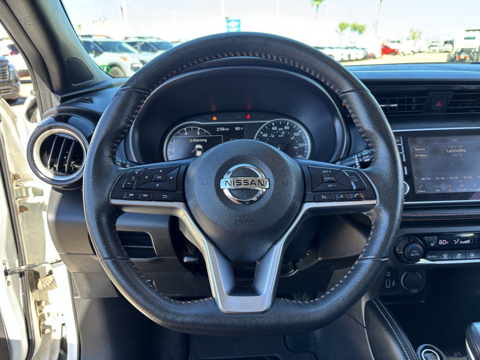 Used 2020 Nissan Kicks SR w/ SR Premium Package FWD image 27