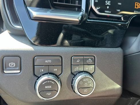 Used 2026 GMC Sierra 1500 Elevation w/ Preferred Package AWD/4WD image 34