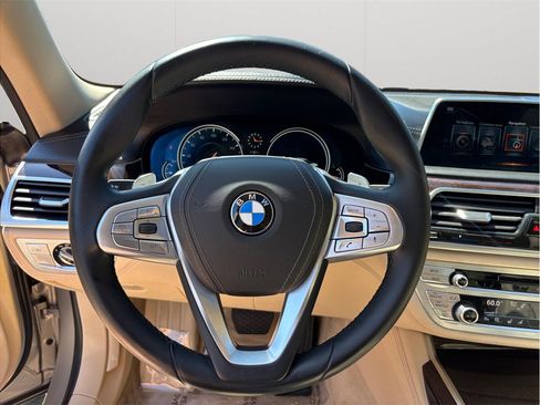 Used 2016 BMW 750i RWD image 27