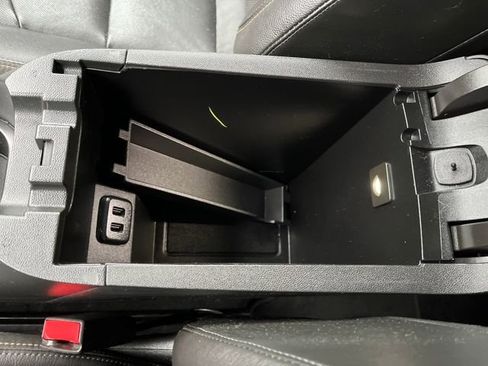 Used 2020 Chevrolet Equinox Premier image 21