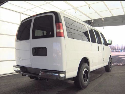 Used 2013 Chevrolet Express 2500 LT w/ LT Preferred Equipment Group image 4