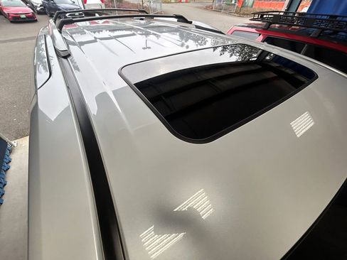 Used 2022 Toyota Sienna Platinum image 28