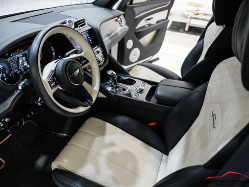 Used 2022 Bentley Bentayga Speed image 9