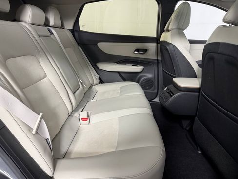 Used 2024 Nissan Ariya FWD image 30