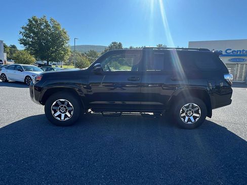 Used 2023 Toyota 4Runner TRD Off-Road Premium w/ Off Road Premium Plus Package image 7