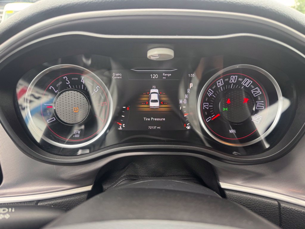 Used 2019 Dodge Challenger R/T RWD image 33