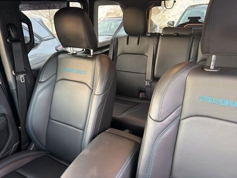 Used 2024 Jeep Wrangler Unlimited Rubicon 4xe image 11