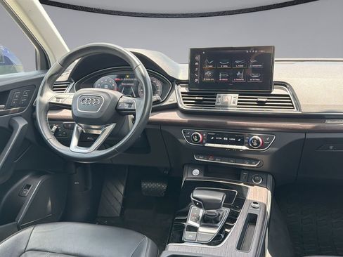 Used 2021 Audi Q5 2.0T Premium Plus w/ Premium Plus Package AWD/4WD image 19
