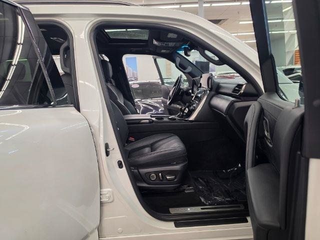 Used 2023 Lexus LX 600 4WD w/ Appearance Package image 10