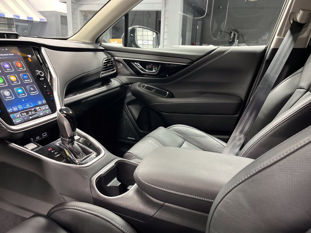 Certified 2025 Subaru Outback Touring AWD/4WD image 14