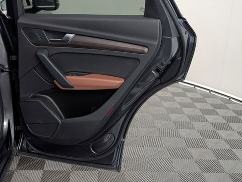 Used 2022 Audi Q5 2.0T Premium w/ Convenience Package AWD/4WD image 87