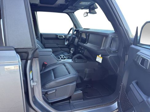 New 2025 Ford Bronco Badlands image 7