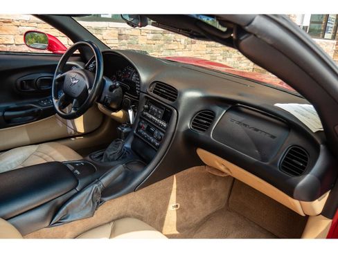 Used 2000 Chevrolet Corvette Coupe w/ Memory Pkg RWD image 14