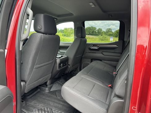 Used 2024 Chevrolet Silverado 1500 LT Trail Boss w/ Protection Package AWD/4WD image 11