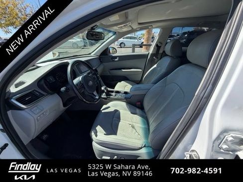Used 2018 Kia Optima EX w/ Premium Package FWD image 10