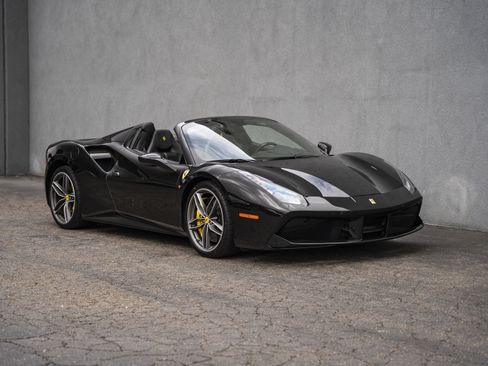 Certified 2017 Ferrari 488 Spider RWD image 7