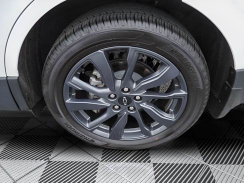 Used 2024 Chevrolet Equinox RS w/ LPO, Floor Liner Package FWD image 37