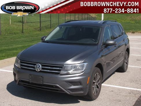 Used 2020 Volkswagen Tiguan S image 1