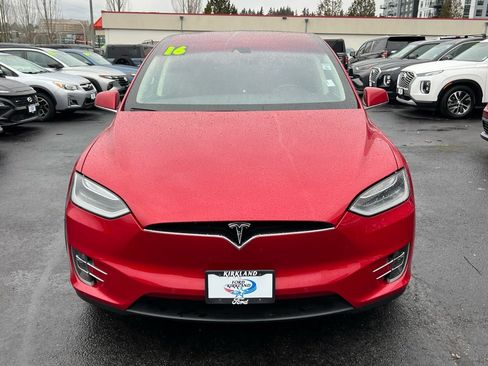 Used 2016 Tesla Model X 90D image 6