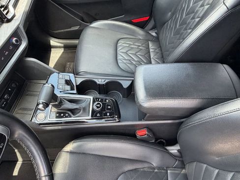 Certified 2023 Kia Sportage X-Line w/ X-Line Premium Package AWD/4WD image 19
