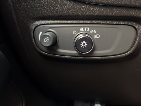 Used 2022 Chevrolet Equinox LT image 47