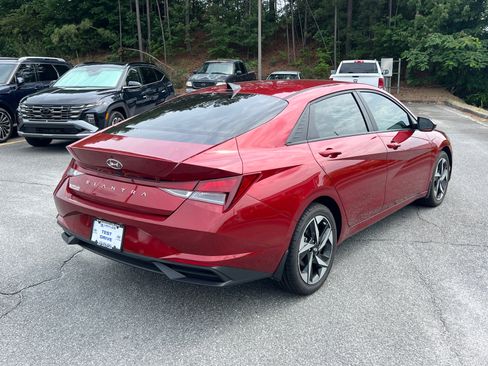 Certified 2023 Hyundai Elantra SEL w/ Convenience Package FWD image 5