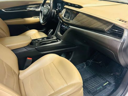 Used 2022 Cadillac XT6 Sport w/ Platinum Package AWD/4WD image 21