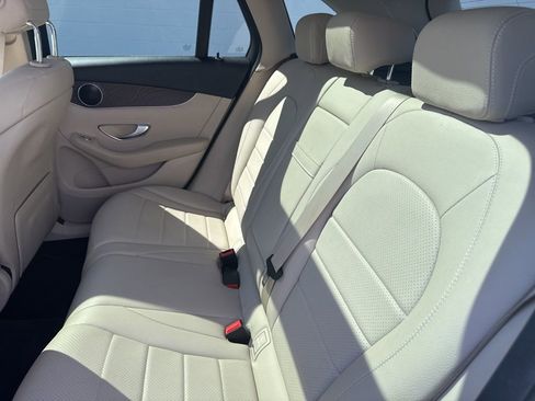 Used 2020 Mercedes-Benz GLC 300 4MATIC image 14