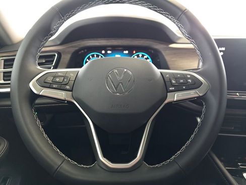 New 2025 Volkswagen Atlas Cross Sport SEL R-Line image 20