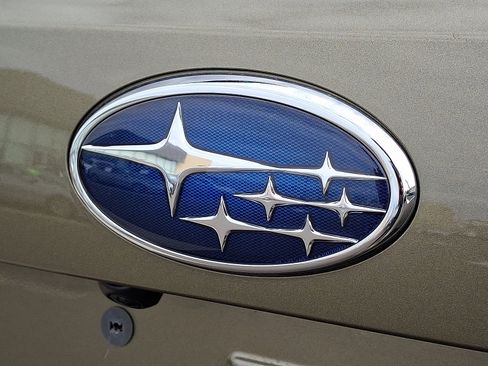 Used 2024 Subaru Forester Premium image 30