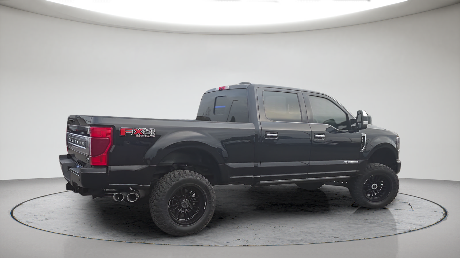 Used 2022 Ford F350 Platinum w/ FX4 Off-Road Package AWD/4WD image 6