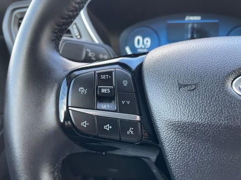 Certified 2025 Ford Escape Platinum image 15