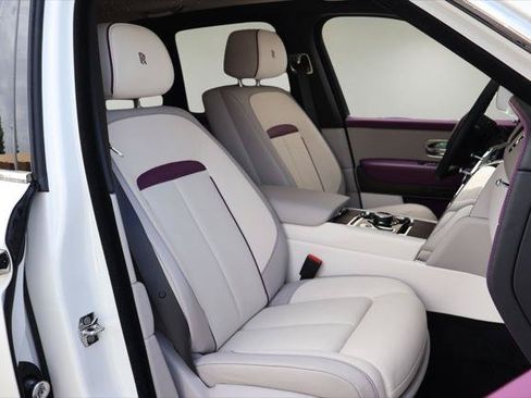 Certified 2024 Rolls-Royce Cullinan AWD/4WD image 25