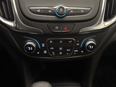 Used 2024 Chevrolet Equinox LT w/ LPO, Floor Liner Package FWD image 28