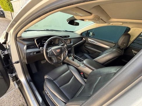 Used 2019 Cadillac XT5 Premium Luxury image 32