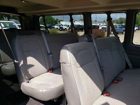 Used 2016 Chevrolet Express 3500 LT w/ LT Preferred Equipment Group RWD image 13