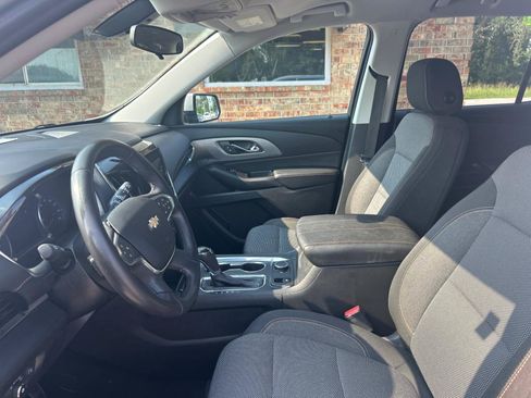 Used 2018 Chevrolet Traverse LT AWD/4WD image 18