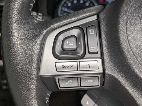 Used 2017 Subaru Forester 2.5i Touring AWD/4WD image 34