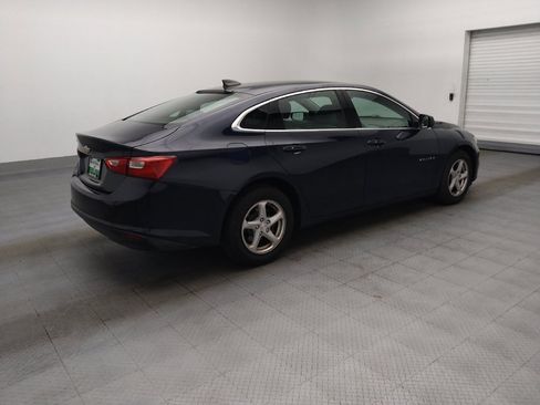 Used 2018 Chevrolet Malibu LS w/ LPO, Convenience Package 1 FWD image 10