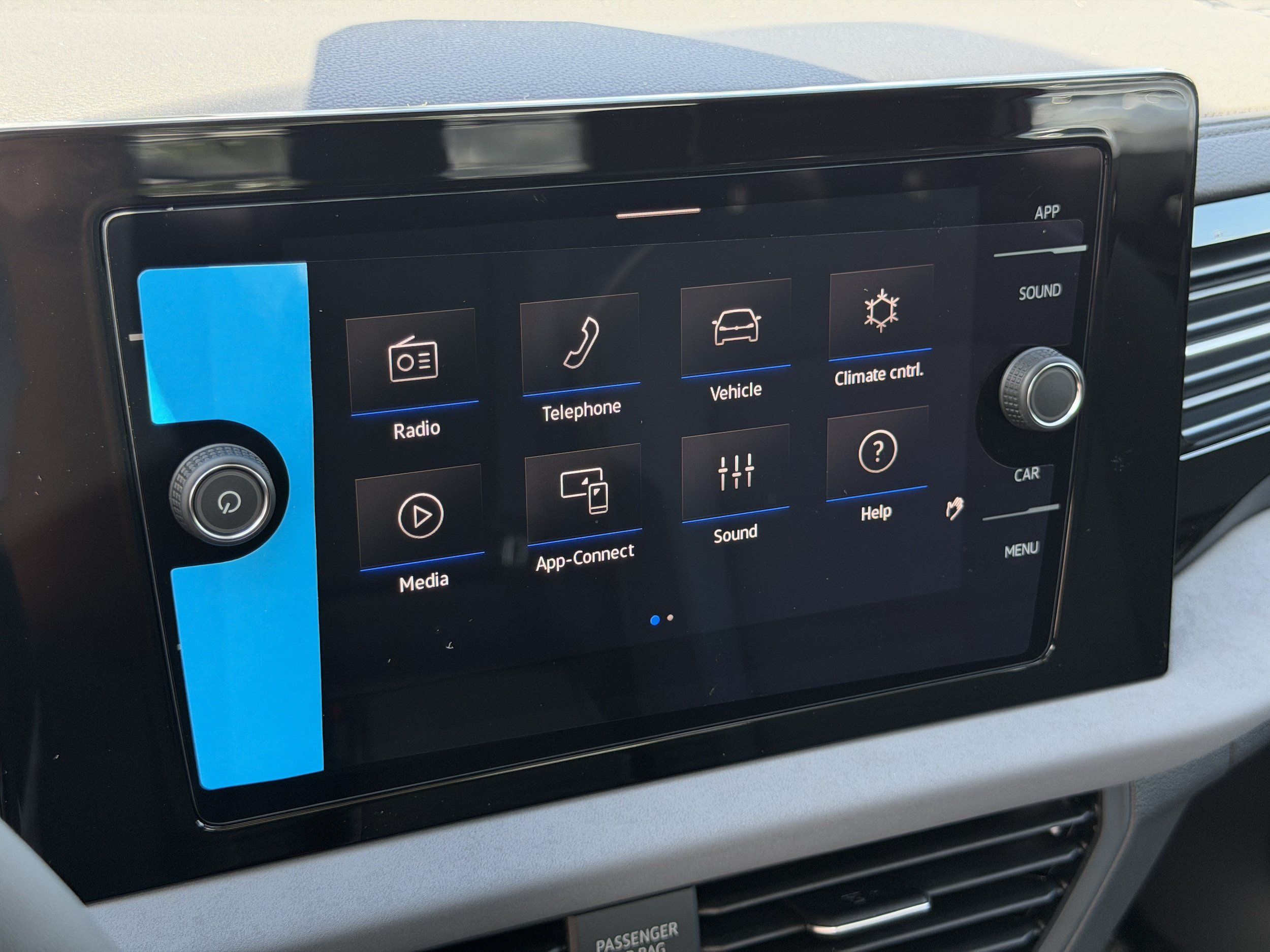New 2027 Volkswagen Jetta SE FWD image 24