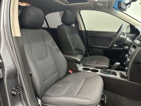 Used 2012 Ford Fusion SE image 28