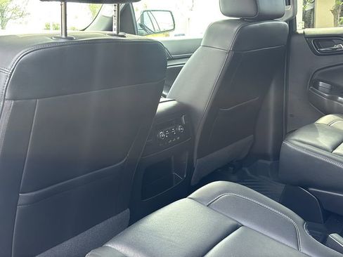 Used 2018 Chevrolet Tahoe Premier AWD/4WD image 32