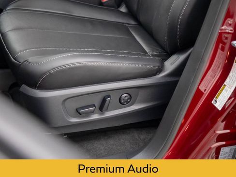 Certified 2025 INFINITI QX60 Luxe image 15