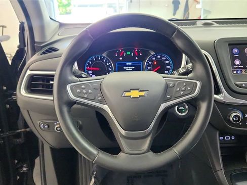 Used 2023 Chevrolet Equinox LT FWD image 32